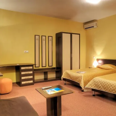 Hotel Luxor 3*